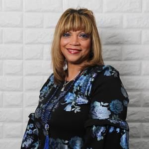 Meet your Posher, Sheila